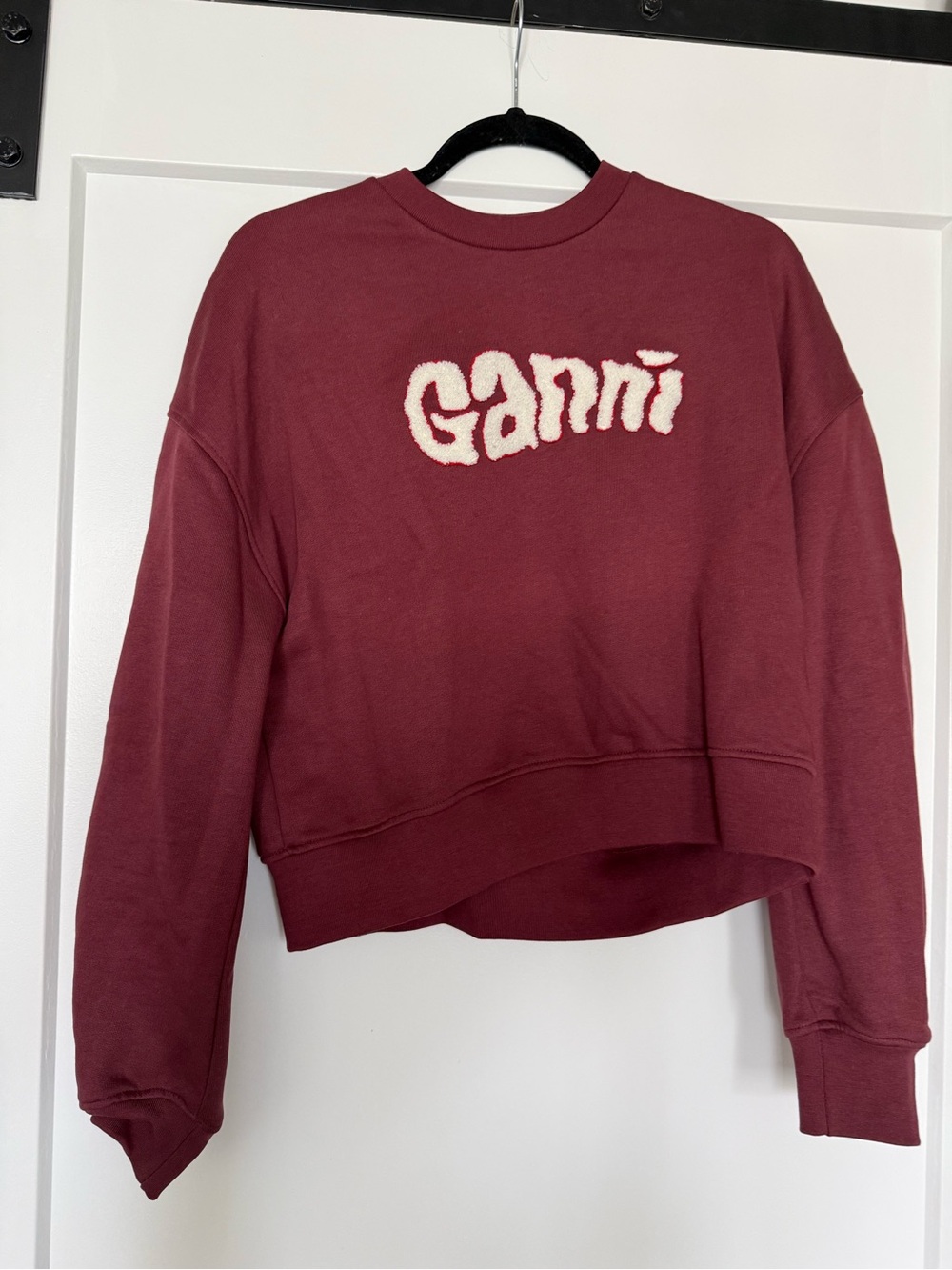 Ganni Maroon Cropped Logo Sweatshirt with Cream Appliqué